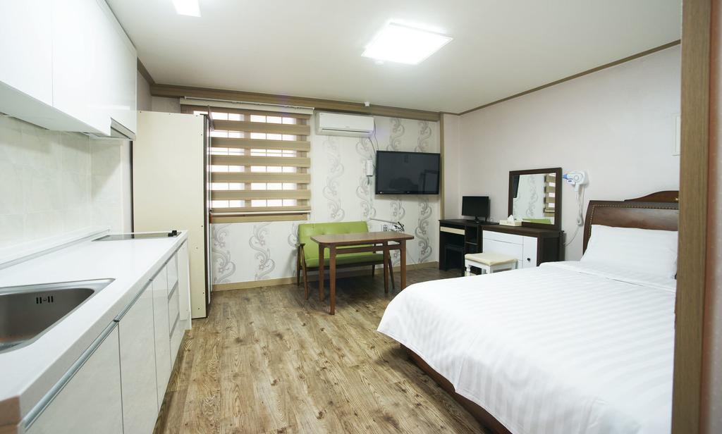 Tamragio Residence Hotel เมืองเชจู ภายนอก รูปภาพ