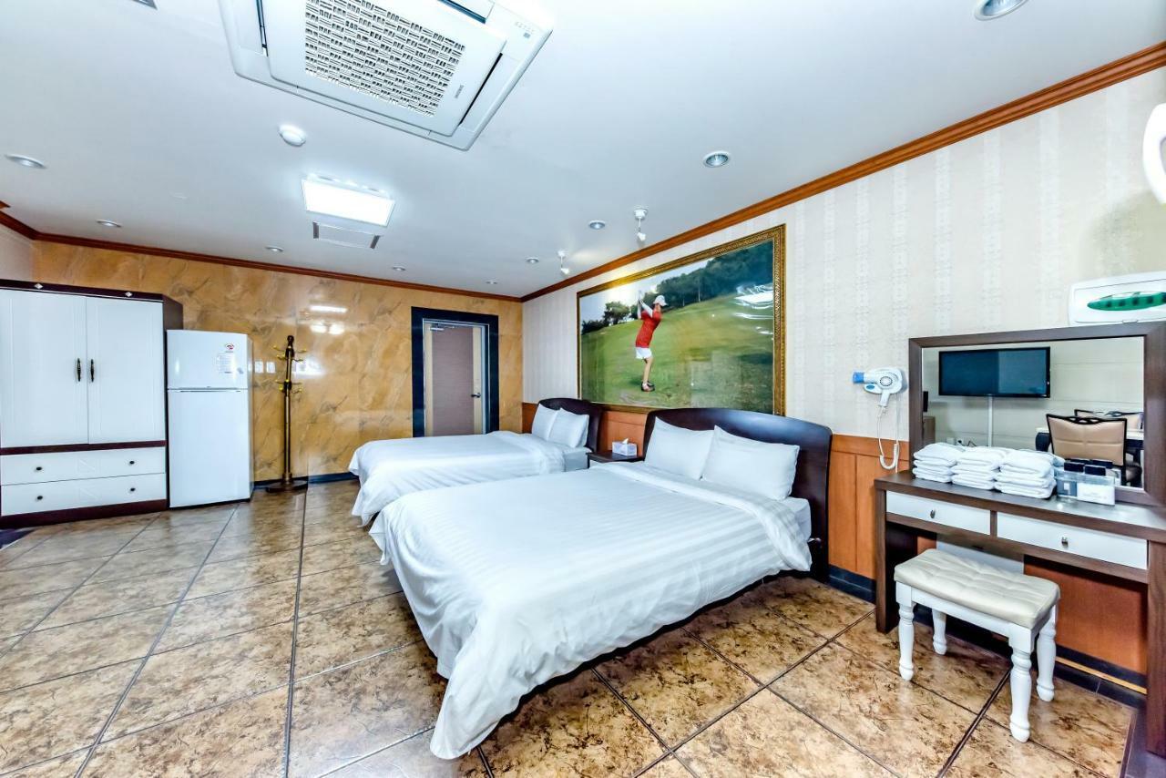 Tamragio Residence Hotel เมืองเชจู ภายนอก รูปภาพ