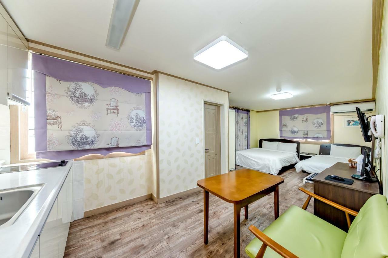 Tamragio Residence Hotel เมืองเชจู ภายนอก รูปภาพ