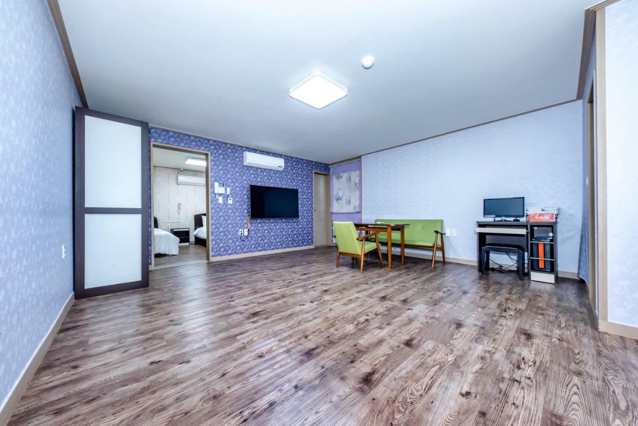 Tamragio Residence Hotel เมืองเชจู ภายนอก รูปภาพ