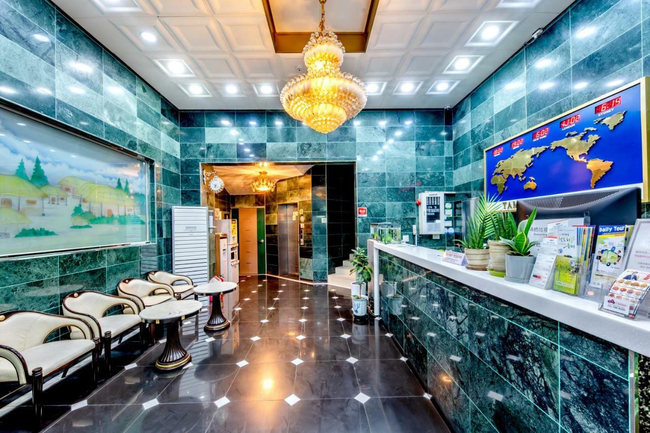 Tamragio Residence Hotel เมืองเชจู ภายนอก รูปภาพ